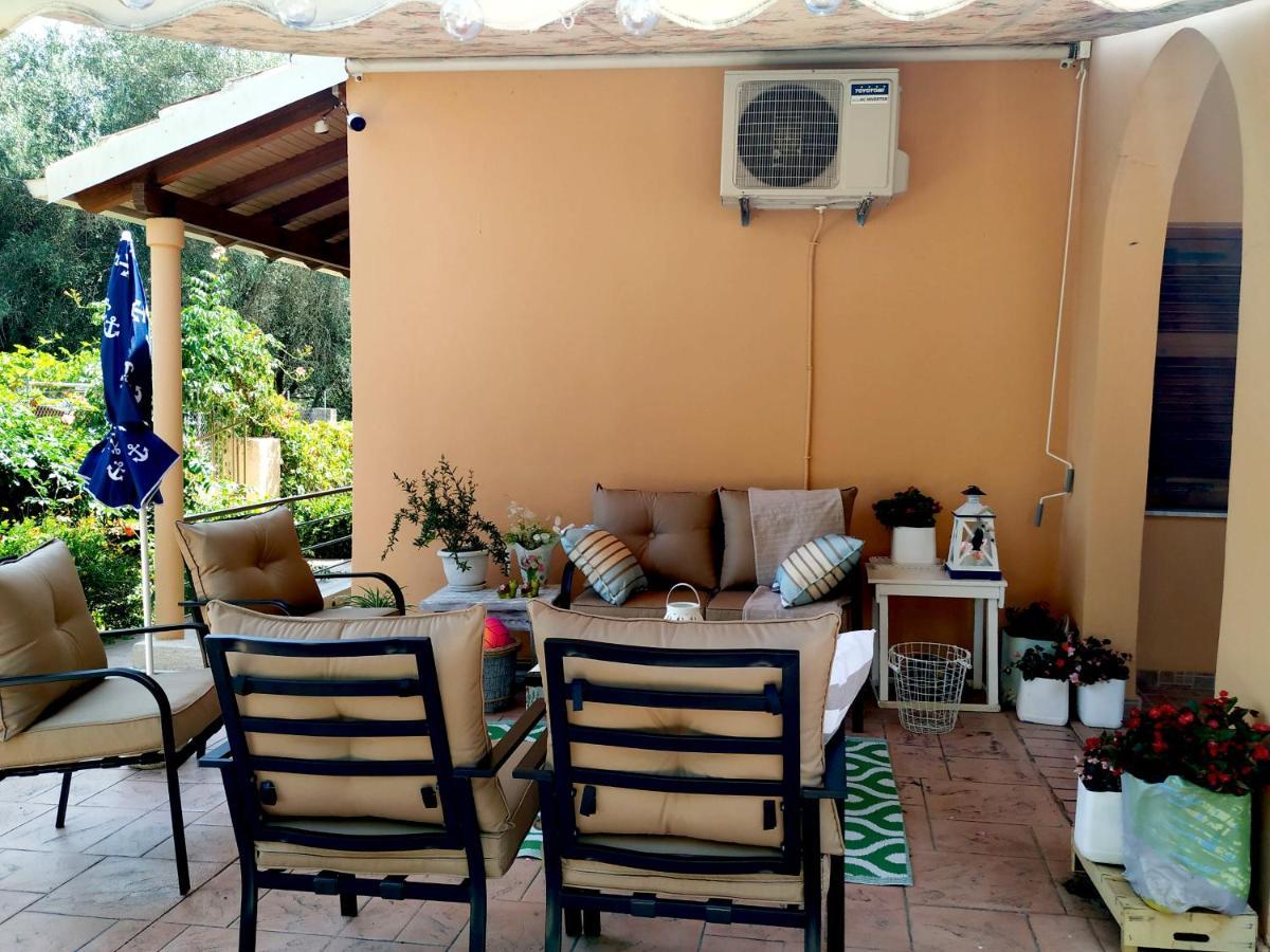 Family Holiday Apartment With Garden & Bbq Velonádes Exterior foto