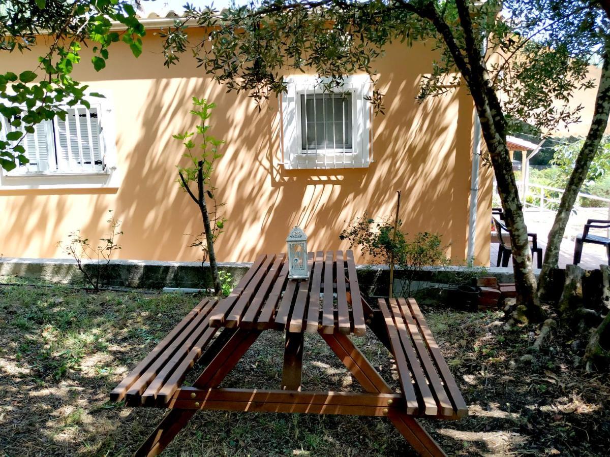 Family Holiday Apartment With Garden & Bbq Velonádes Exterior foto
