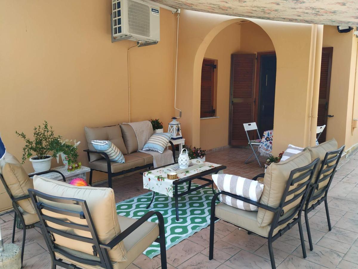 Family Holiday Apartment With Garden & Bbq Velonádes Exterior foto