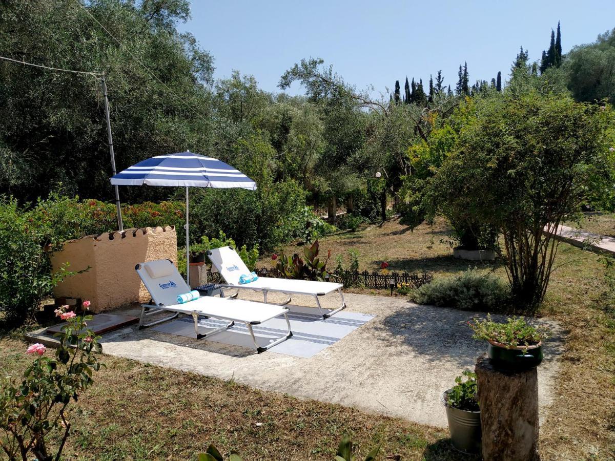 Family Holiday Apartment With Garden & Bbq Velonádes Exterior foto
