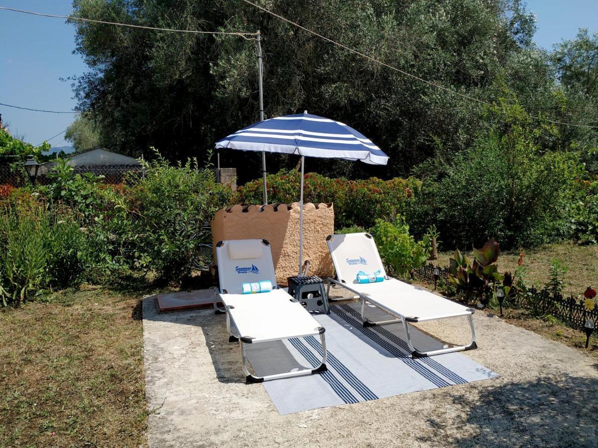 Family Holiday Apartment With Garden & Bbq Velonádes Exterior foto