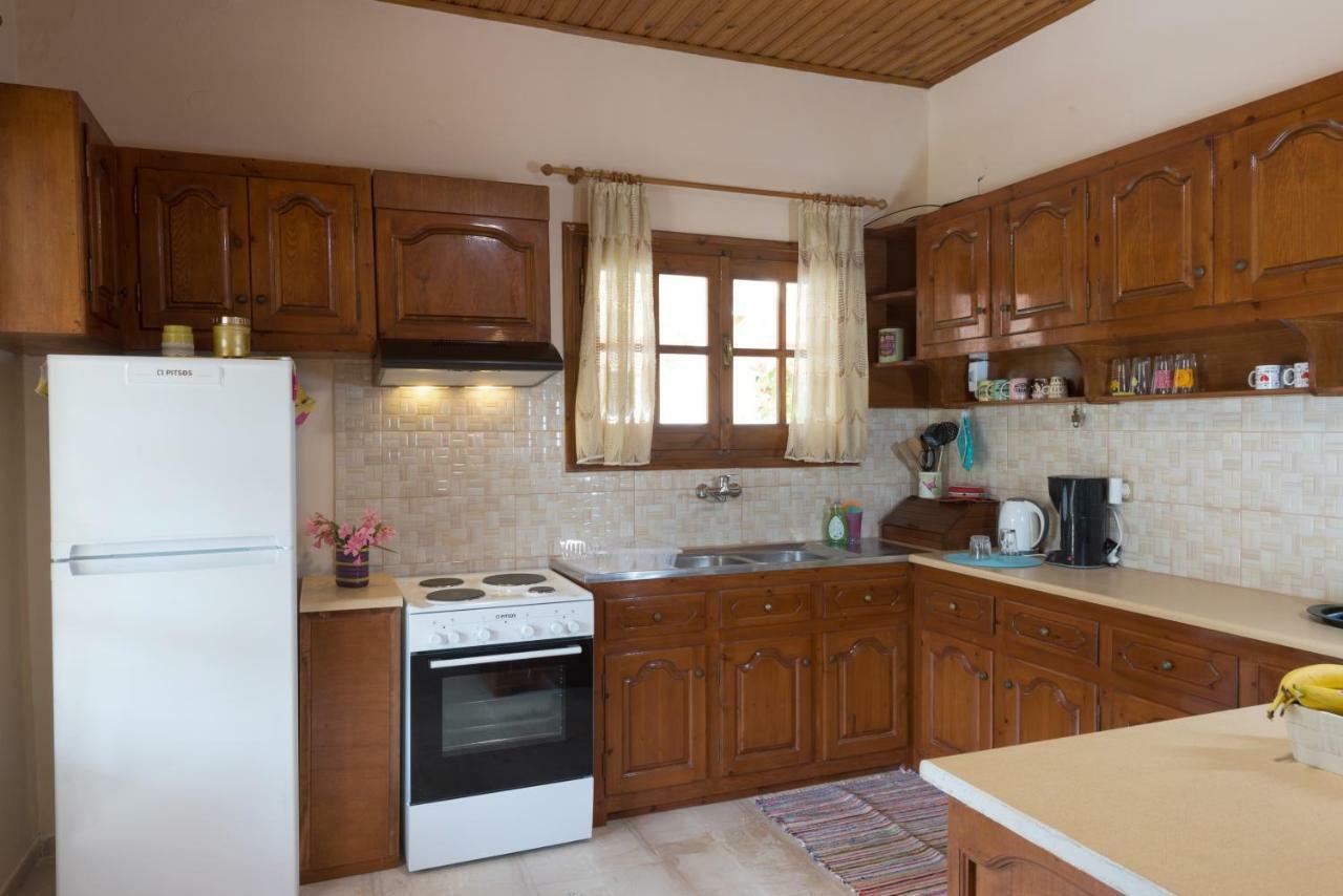 Family Holiday Apartment With Garden & Bbq Velonádes Exterior foto