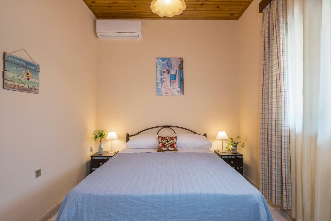 Family Holiday Apartment With Garden & Bbq Velonádes Exterior foto
